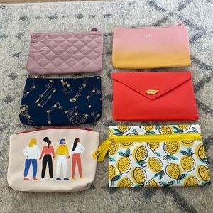 Ispy makeup bags